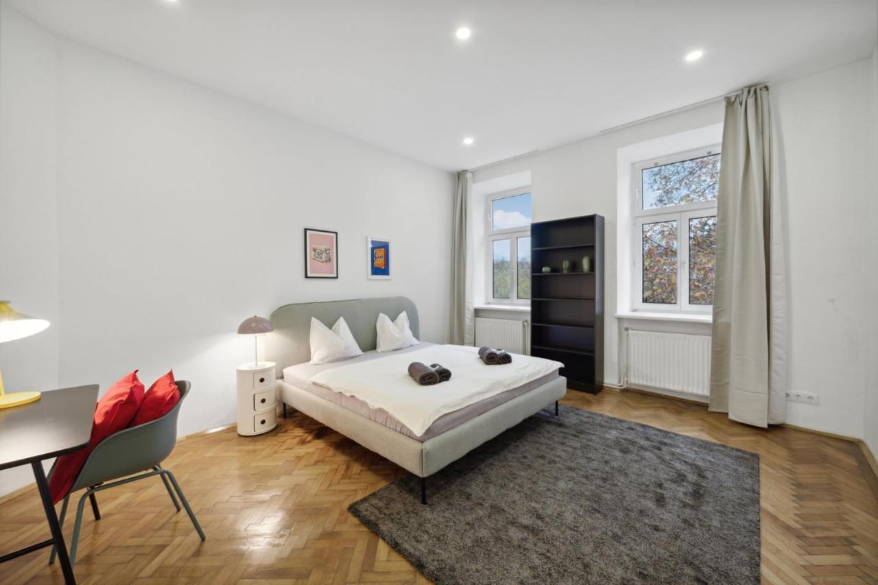 Big Spacious Central Apartment In Wien Eksteriør bilde