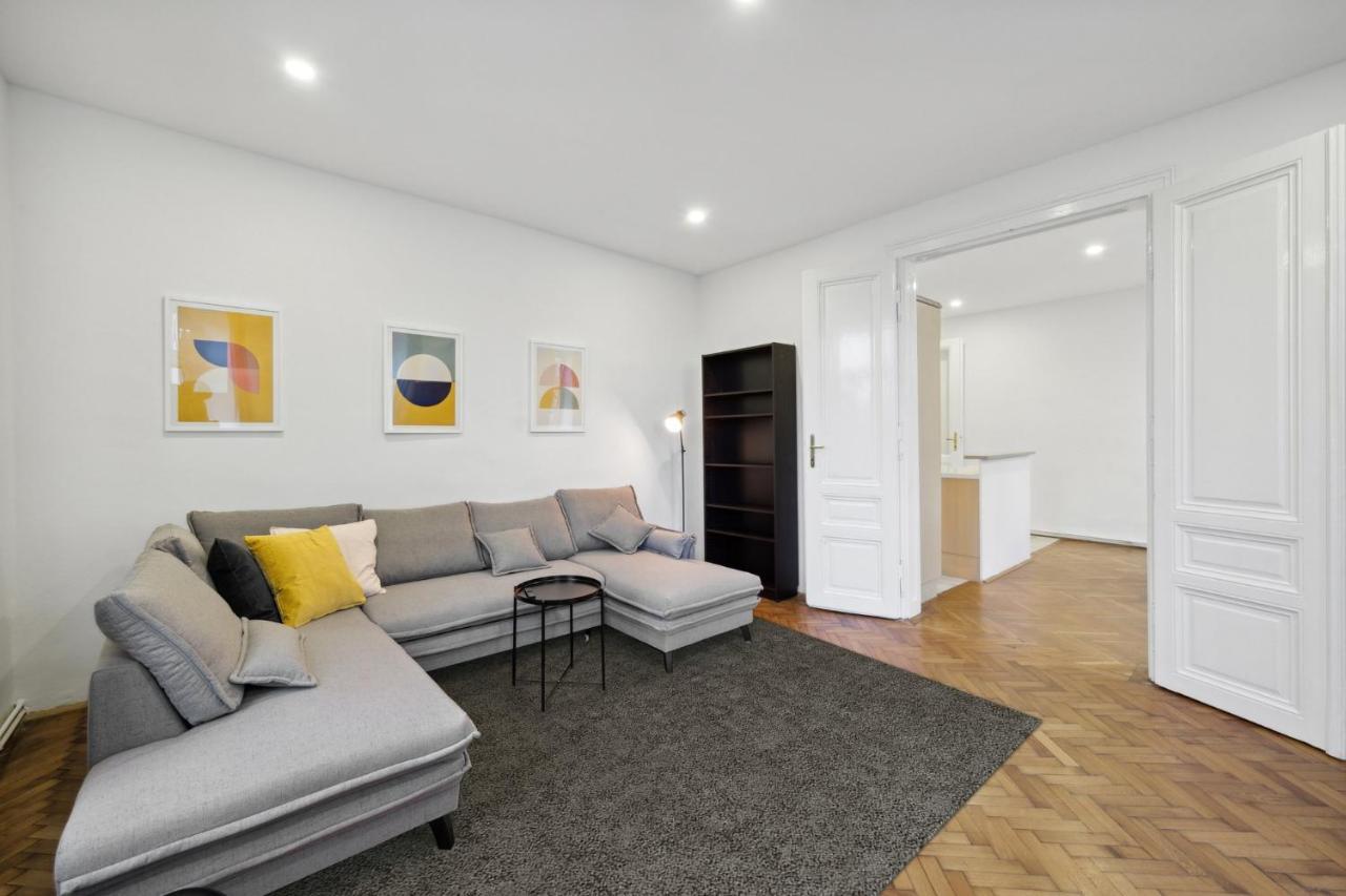 Big Spacious Central Apartment In Wien Eksteriør bilde