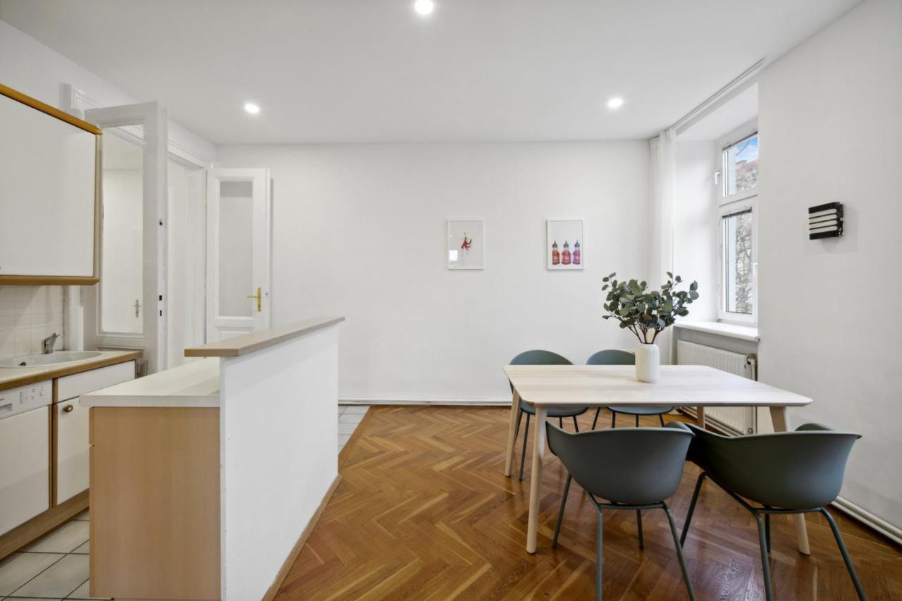 Big Spacious Central Apartment In Wien Eksteriør bilde