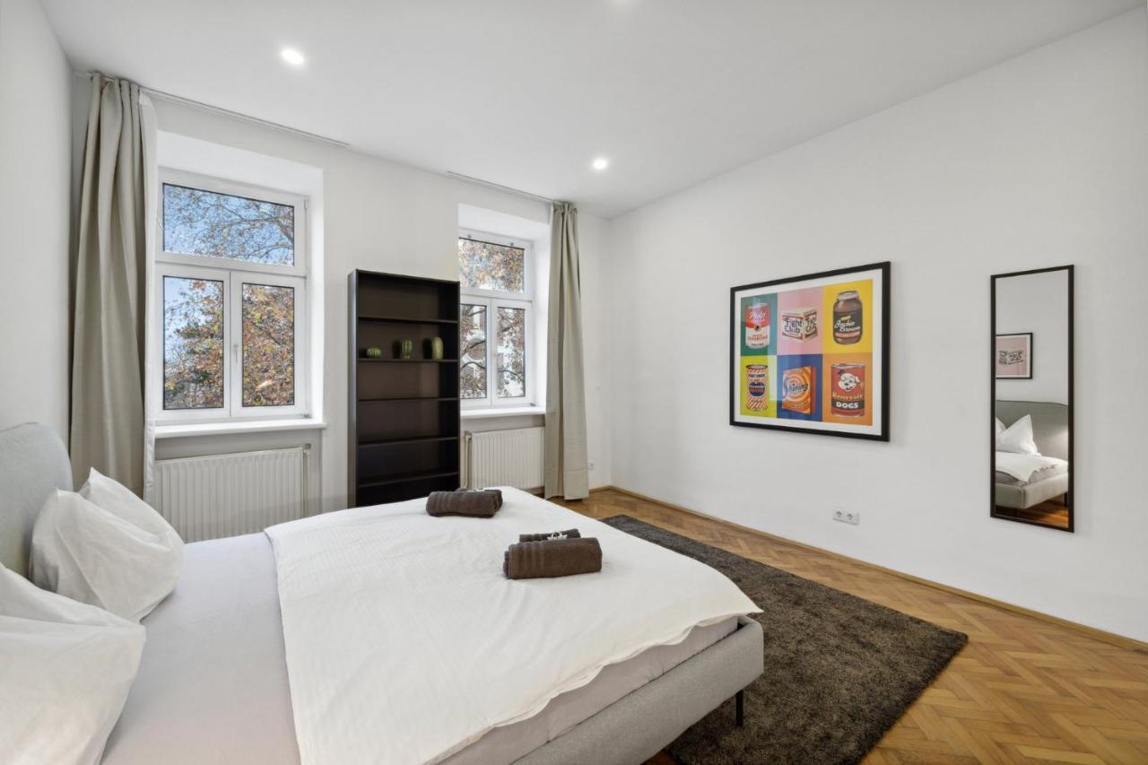 Big Spacious Central Apartment In Wien Eksteriør bilde