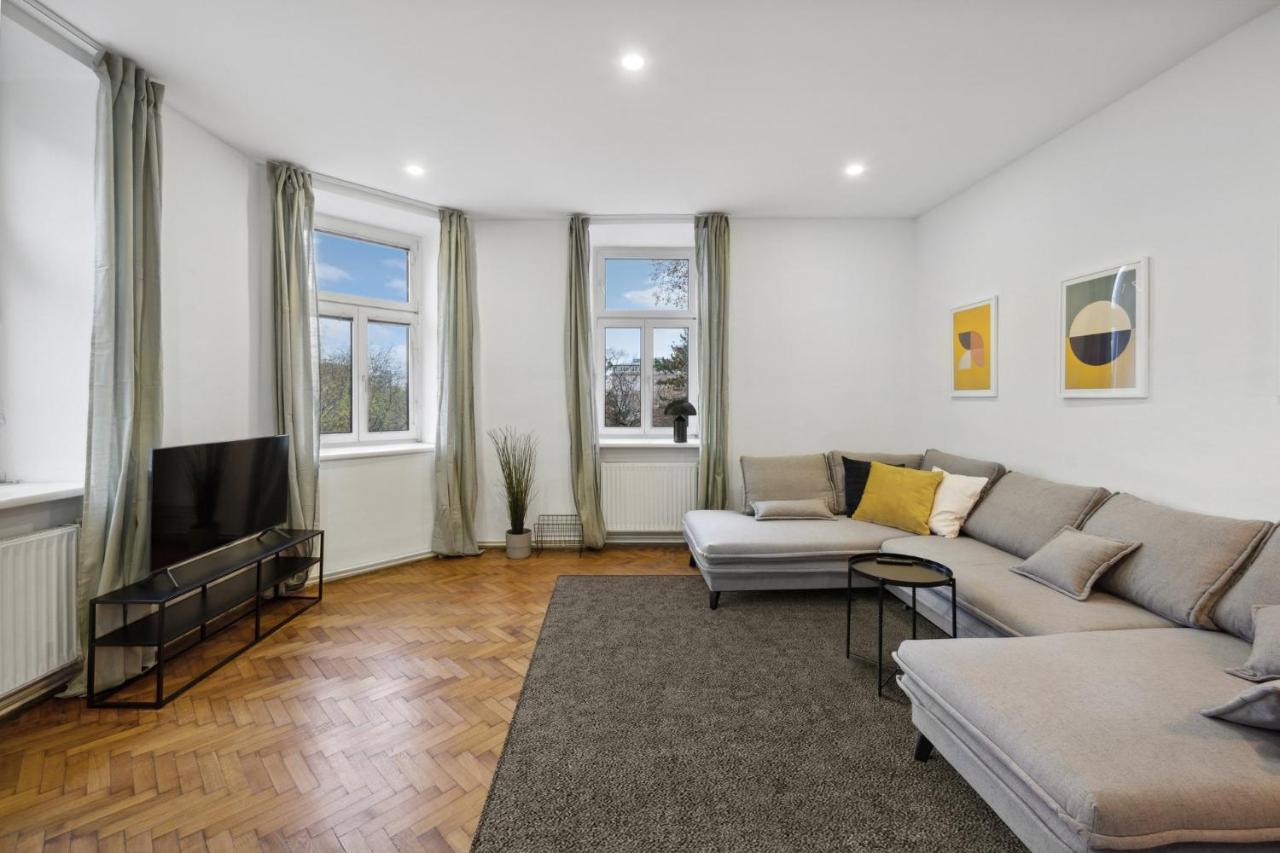 Big Spacious Central Apartment In Wien Eksteriør bilde